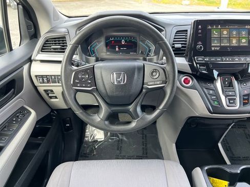 Used 2020 Honda Odyssey EX image 18