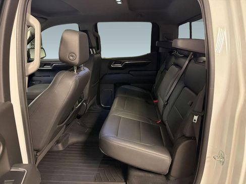 Used 2023 GMC Sierra 1500 SLT w/ SLT Premium Plus Package AWD/4WD image 13