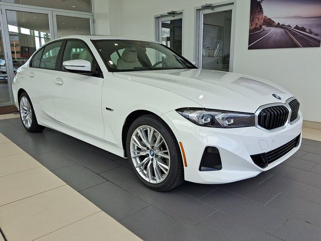 Certified 2023 BMW 330e xDrive w/ Premium Package AWD/4WD image 1