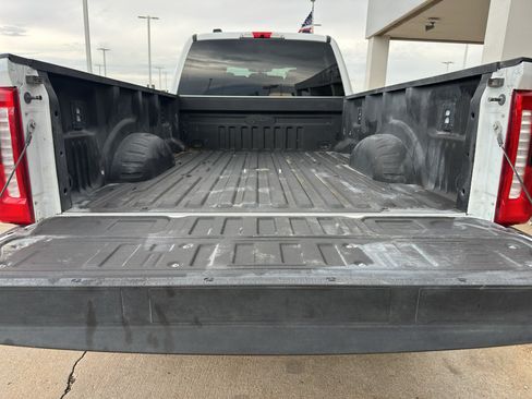 Used 2025 Ford F250 XLT w/ Black Appearance Package AWD/4WD image 9