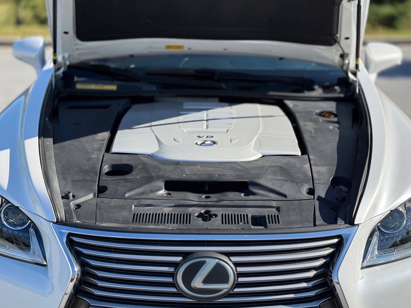 Used 2017 Lexus LS 460 w/ Comfort Package RWD image 50