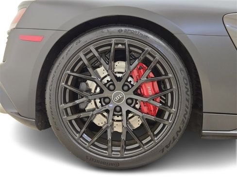 Used 2021 Audi R8 V10 w/ Premium Package image 7