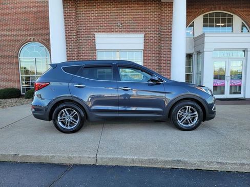 Used 2017 Hyundai Santa Fe Sport image 4