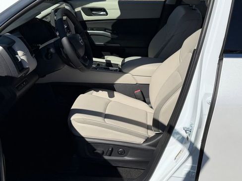 New 2026 Nissan Pathfinder SL image 20