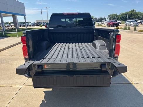 New 2026 Chevrolet Silverado 2500 LTZ w/ LTZ Premium Package AWD/4WD image 19