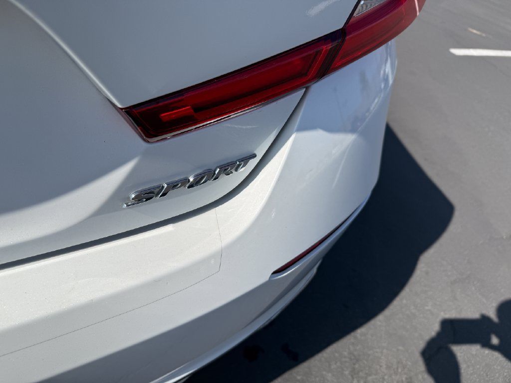 Used 2020 Honda Accord Sport image 8