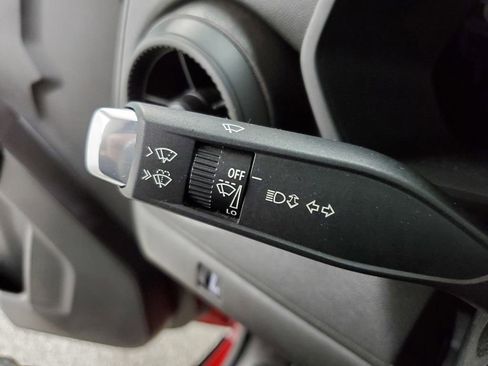 Used 2023 Chevrolet Colorado Trail Boss w/ Technology Package image 32