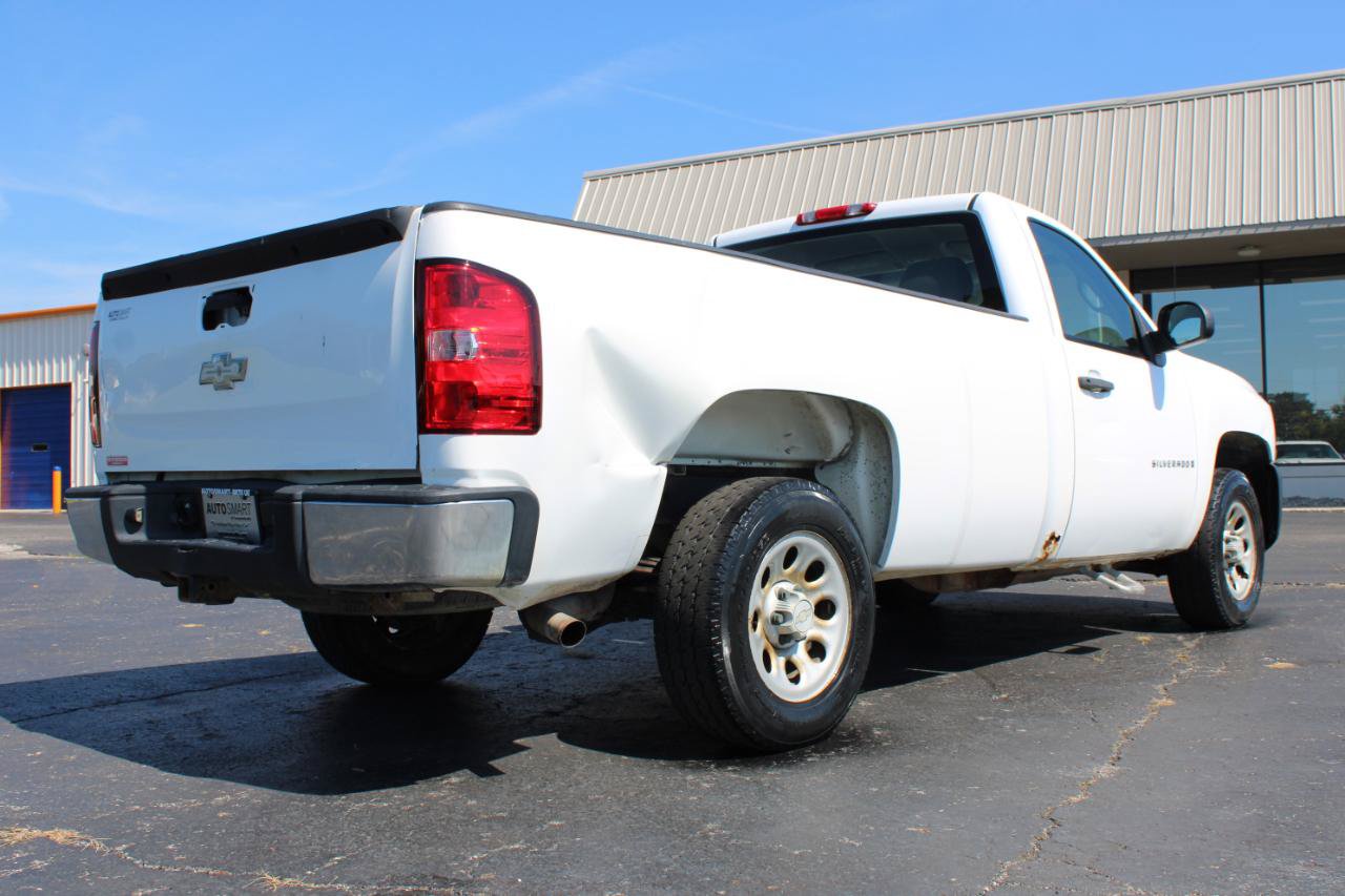 Used 2008 Chevrolet Silverado 1500 W/T RWD image 4
