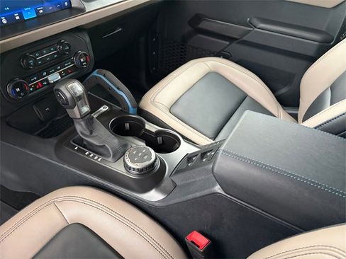 Used 2024 Ford Bronco Wildtrak image 17