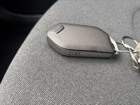 Used 2025 Kia K4 LXS image 23