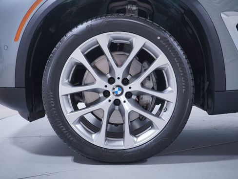 Used 2024 BMW X5 sDrive40i w/ Parking Assistance Package RWD image 2