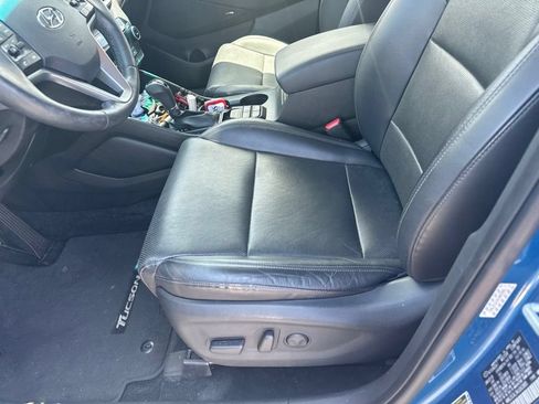 Used 2019 Hyundai Tucson Limited AWD/4WD image 13
