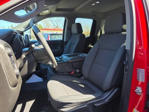Used 2019 Chevrolet Silverado 1500 Custom Trail Boss w/ Custom Convenience Package AWD/4WD image 9