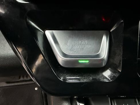 Used 2023 GMC Sierra 1500 AT4 w/ Technology Package image 29