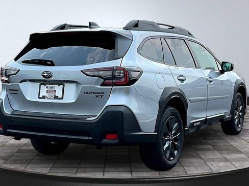 Used 2024 Subaru Outback Onyx Edition XT AWD/4WD image 6