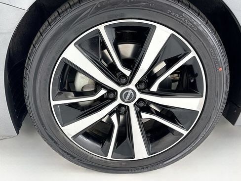 Used 2023 Nissan Maxima SV w/ Floor Mat Group FWD image 29