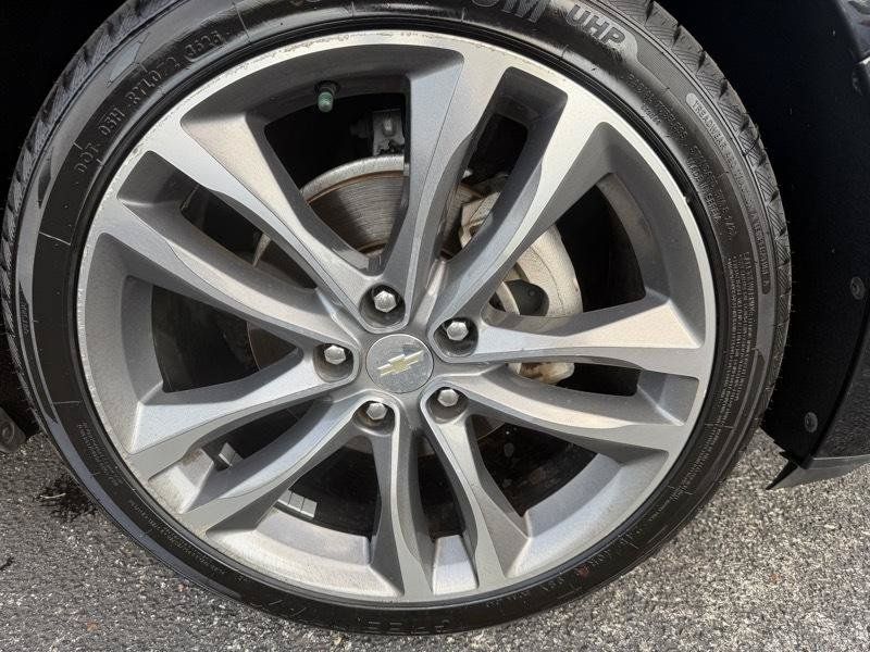 Used 2021 Chevrolet Malibu LT FWD image 24