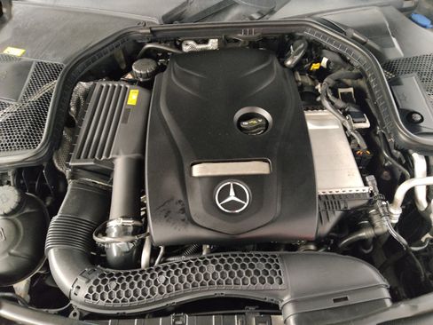 Used 2016 Mercedes-Benz C 300 4MATIC Sedan image 30