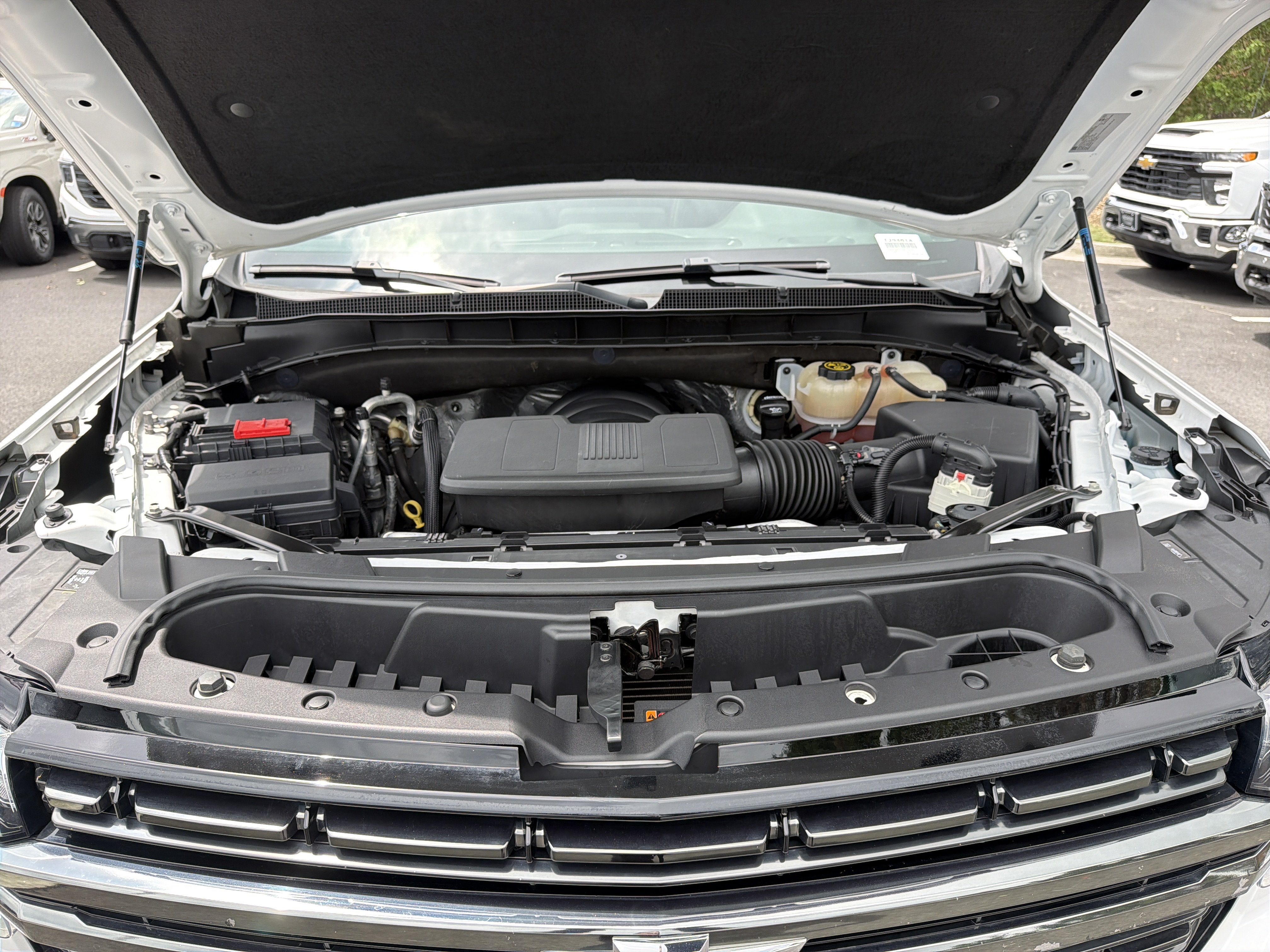 Used 2022 Chevrolet Tahoe RST w/ Luxury Package AWD/4WD image 36
