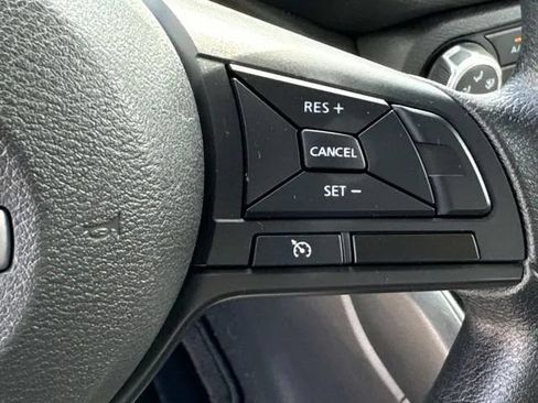 Used 2025 Nissan Kicks Play S FWD image 33