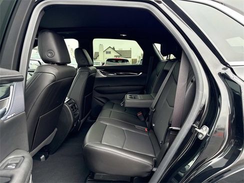 Used 2024 Cadillac XT5 Premium Luxury image 13