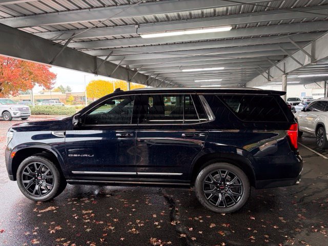 Used 2023 GMC Yukon Denali w/ LPO, Floor Liner Package AWD/4WD image 8