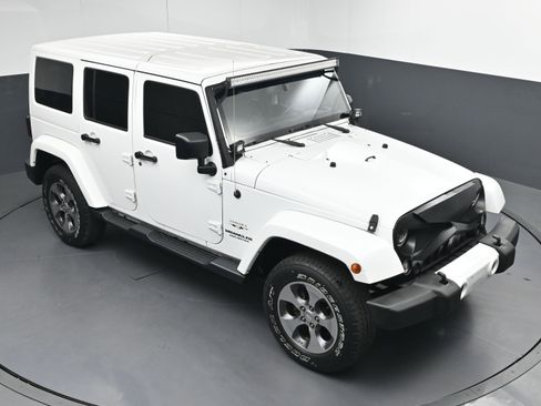 Used 2016 Jeep Wrangler Unlimited Sahara w/ Trailer Tow Group image 30