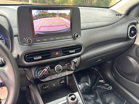 Used 2023 Hyundai Kona SE AWD/4WD image 23