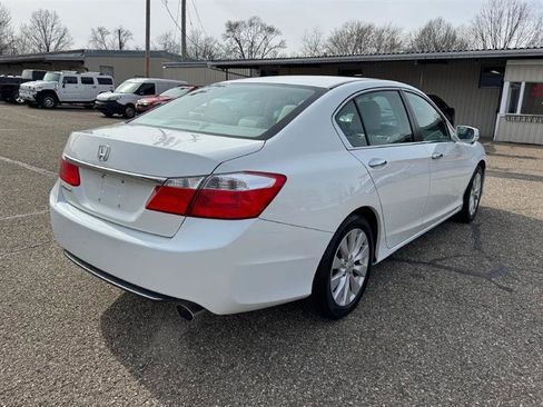 Used 2014 Honda Accord EX image 10