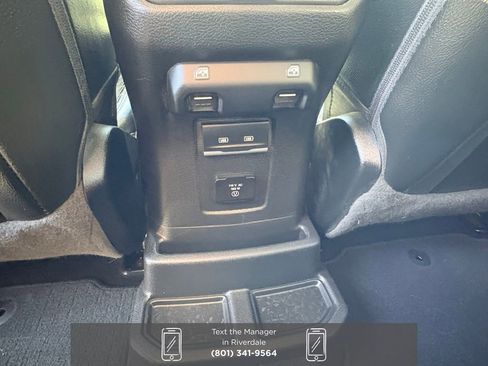 Used 2022 Jeep Wrangler Unlimited Sahara image 13