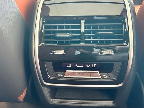 Used 2026 BMW X5 sDrive40i w/ M Sport Package image 27