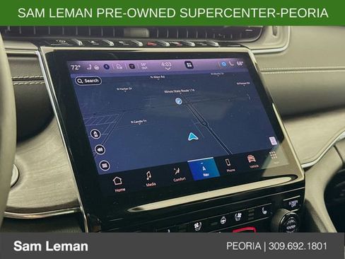 Used 2023 Jeep Grand Cherokee Overland image 13