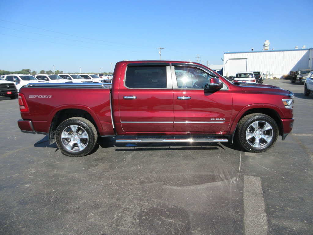 Used 2022 RAM 1500 Laramie AWD/4WD image 5