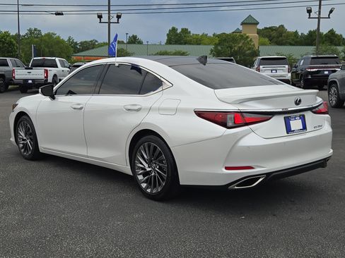 Used 2024 Lexus ES 350 Ultra Luxury w/ Accessory Package (Z2) FWD image 9