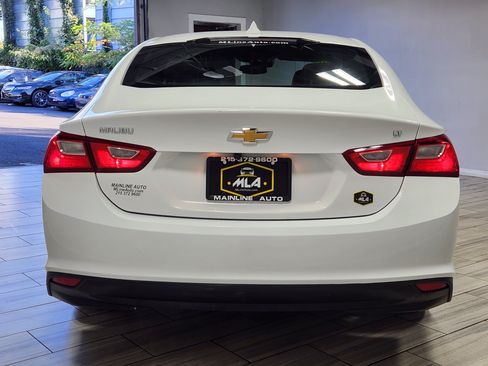 Used 2023 Chevrolet Malibu LT FWD image 4