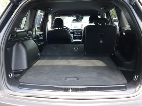 Used 2023 Jeep Grand Cherokee Altitude RWD image 64