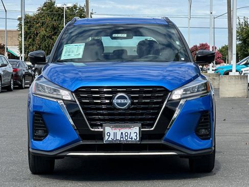 Certified 2023 Nissan Kicks SR FWD image 9