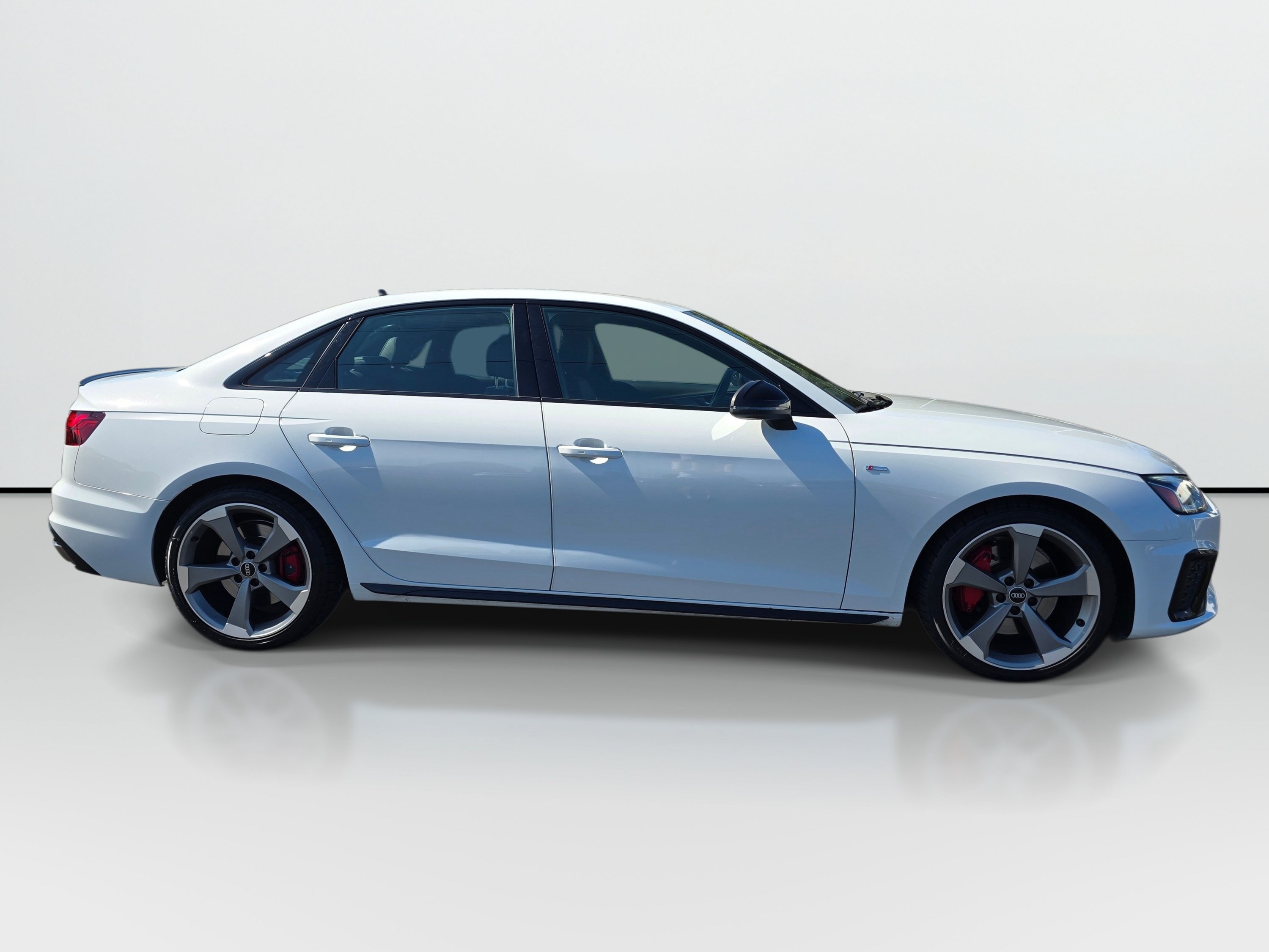 Used 2023 Audi A4 2.0T Premium Plus w/ Premium Plus Package AWD/4WD image 6