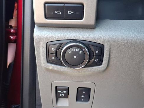 Certified 2018 Ford F150 Lariat image 17