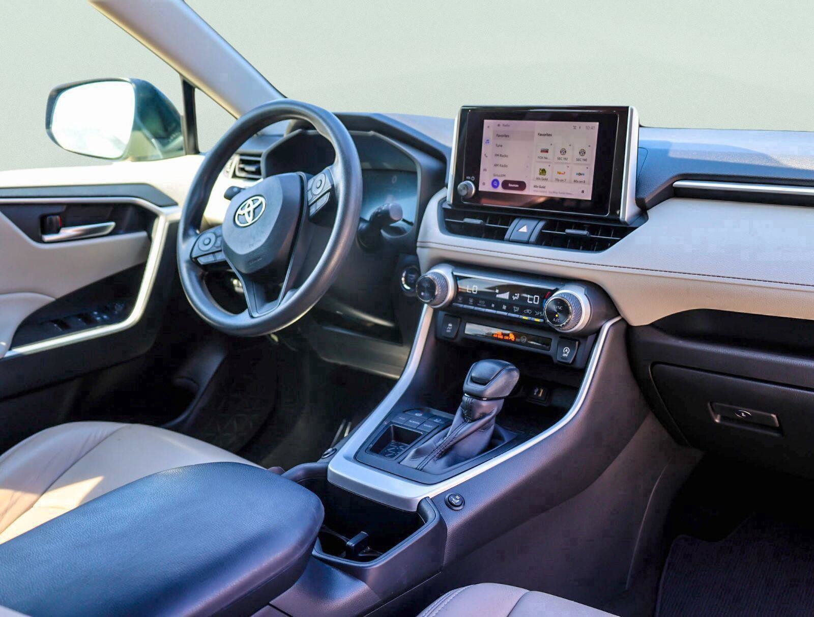 Used 2023 Toyota RAV4 XLE w/ Convenience Package FWD image 10