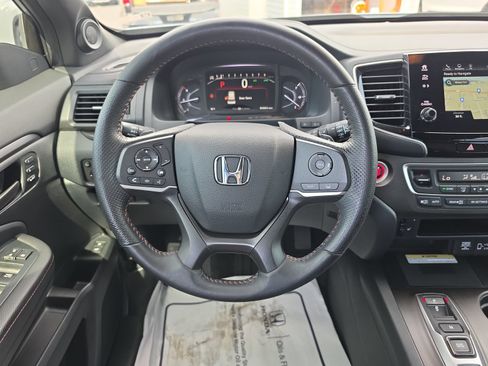 Certified 2023 Honda Passport TrailSport image 9