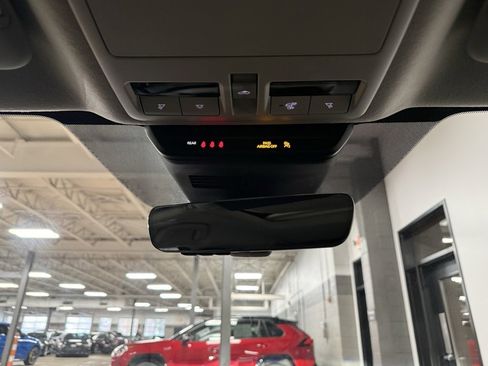 Used 2021 MAZDA CX-30 AWD 2.5 S w/ Preferred Package image 16