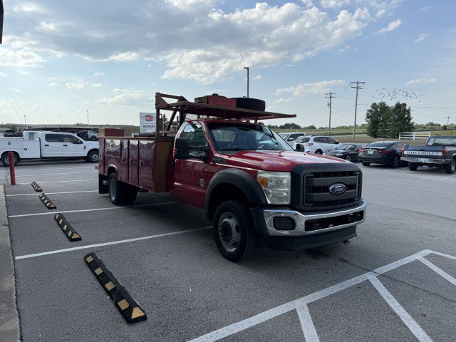Used 2015 Ford F550 2WD Regular Cab Super Duty image 3