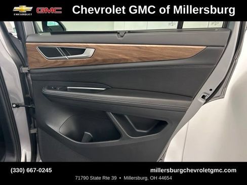 Used 2025 Volkswagen Atlas SE AWD/4WD image 29