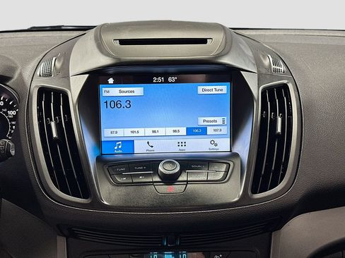 Used 2018 Ford Escape SE w/ SE Sync 3 Package AWD/4WD image 17