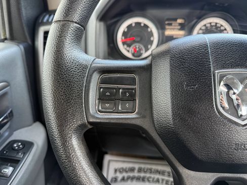 Used 2013 RAM 1500 Express RWD image 16