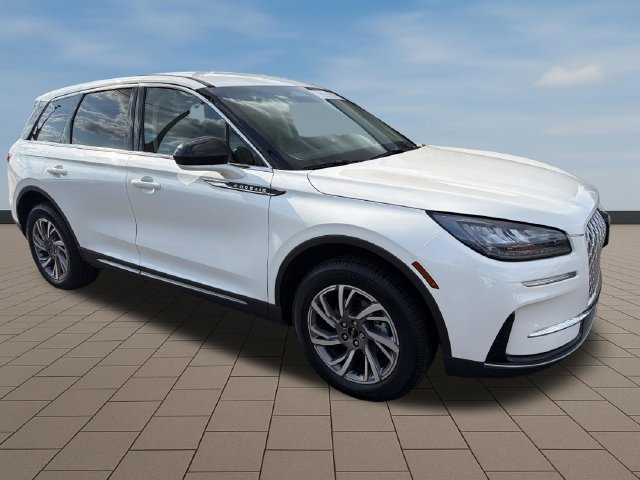 Certified 2023 Lincoln Corsair AWD image 10