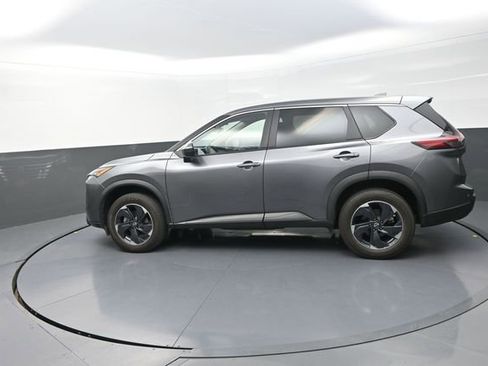 Used 2024 Nissan Rogue SV AWD/4WD image 87
