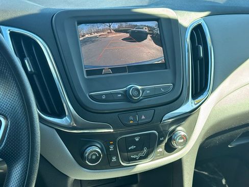 Used 2024 Chevrolet Equinox LS w/ LS Convenience Package image 24