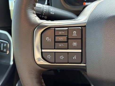 Used 2025 Ford F150 King Ranch w/ FX4 Off-Road Package image 31